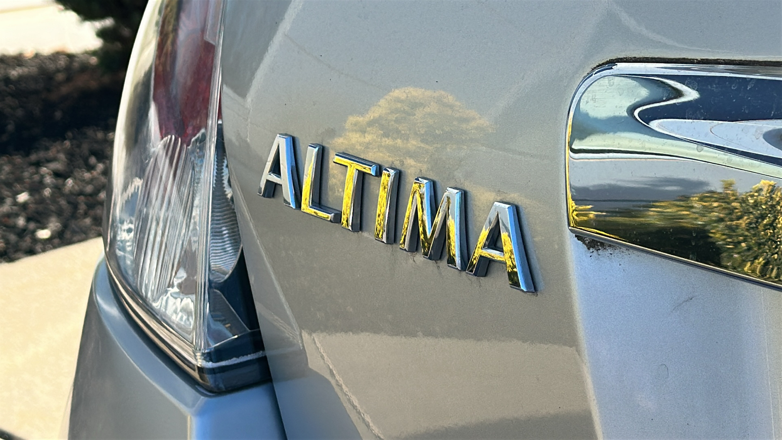 2010 Nissan Altima 2.5 S 10