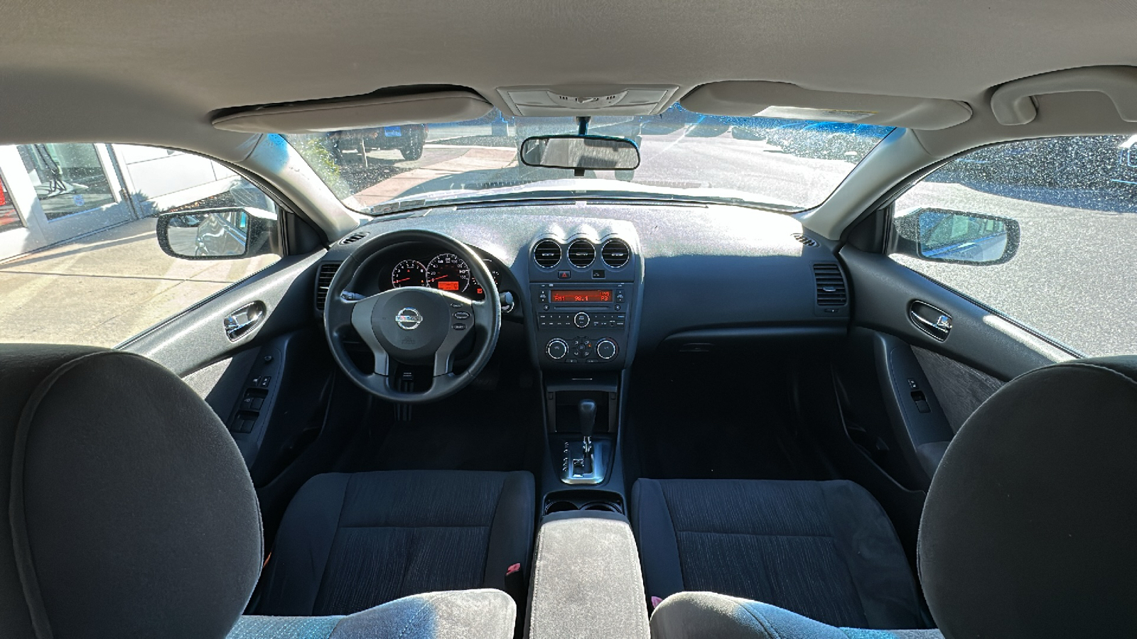 2010 Nissan Altima 2.5 S 23