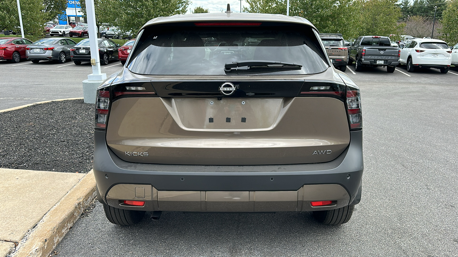 2025 Nissan Kicks SV 4