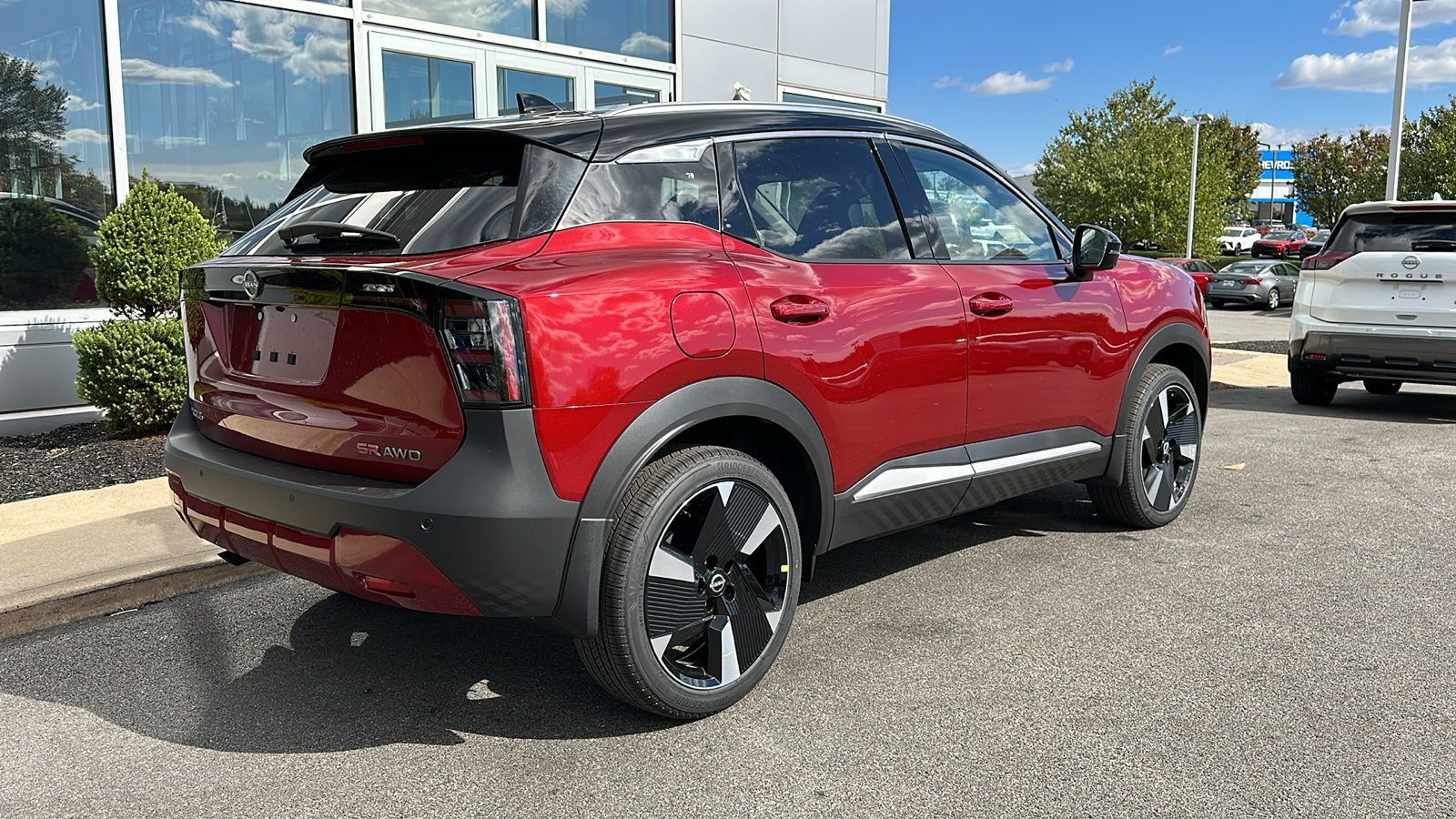 2025 Nissan Kicks SR 5