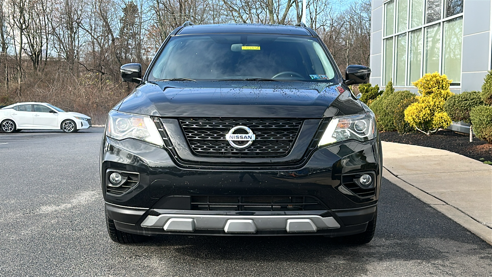 2020 Nissan Pathfinder SL 3