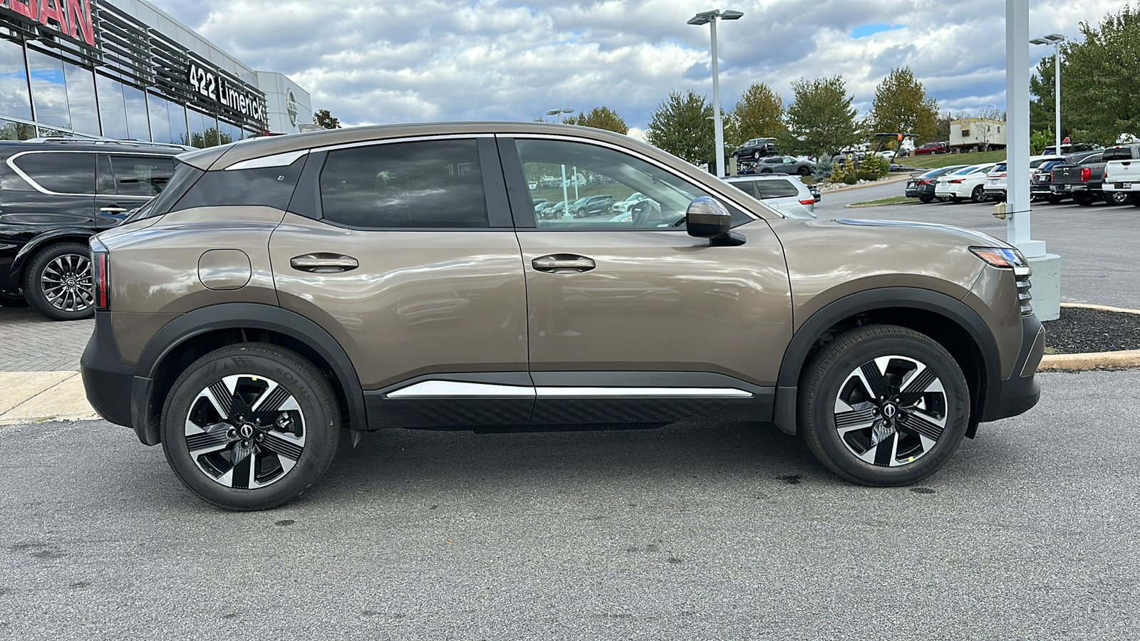 2025 Nissan Kicks SV 12