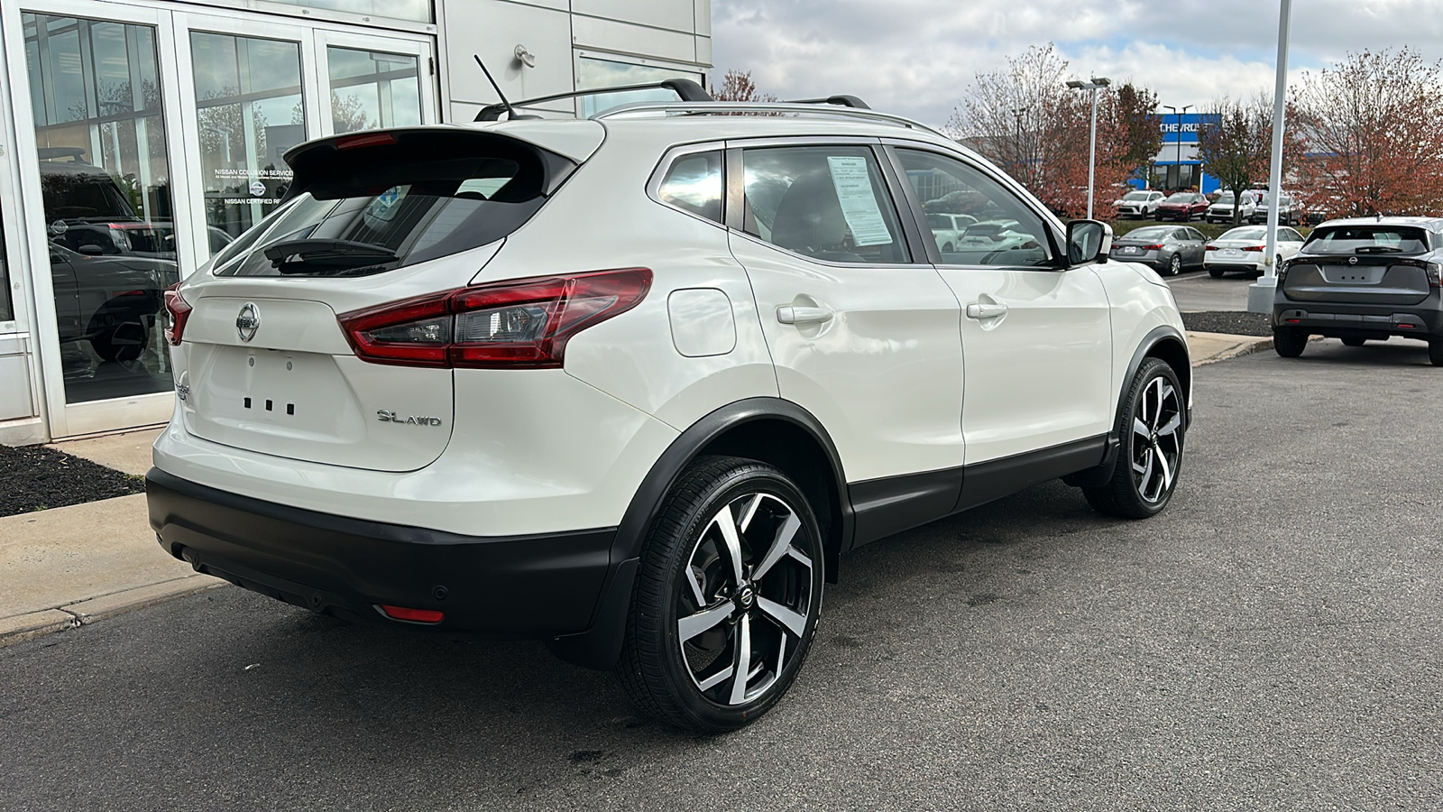 2022 Nissan Rogue Sport SL 7