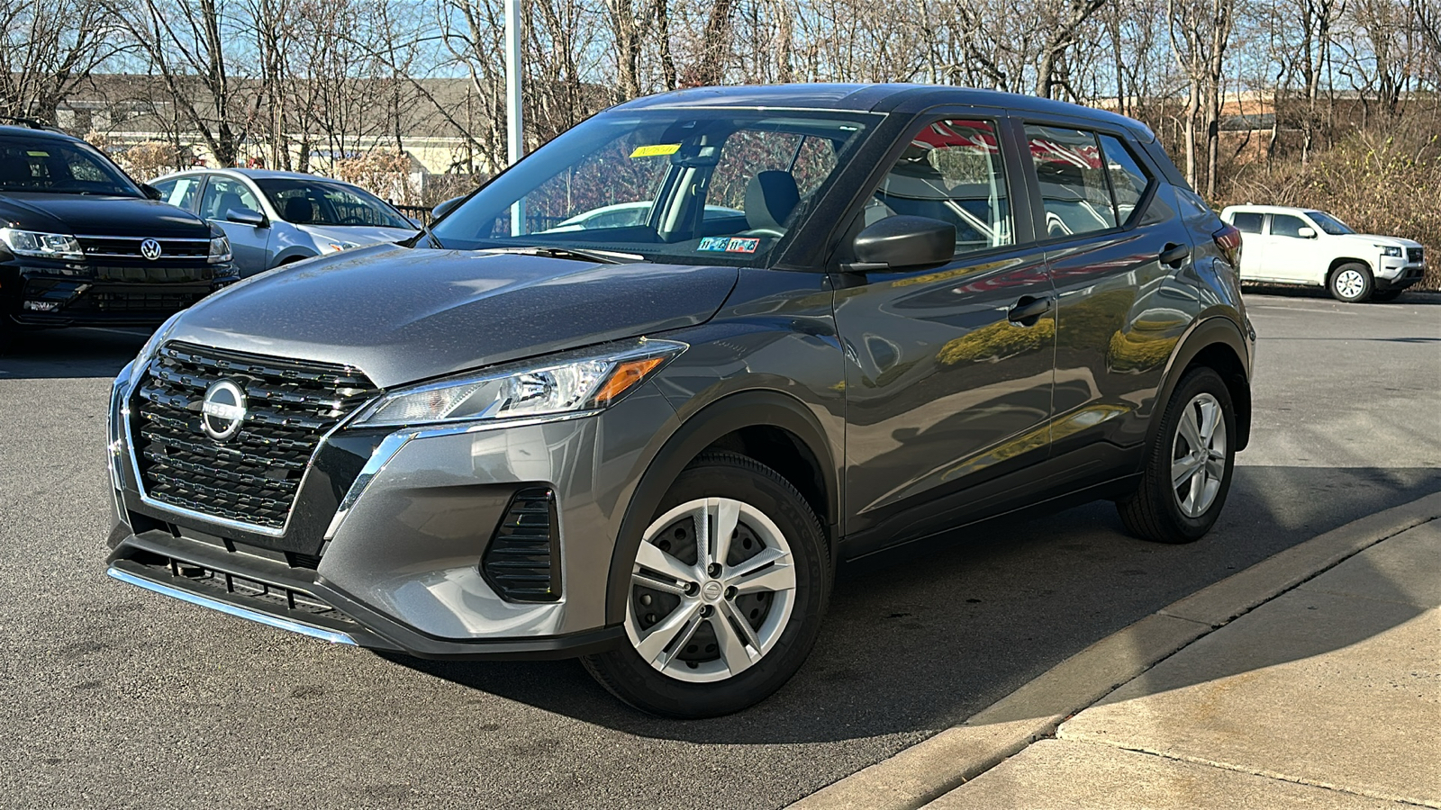 2023 Nissan Kicks S 1