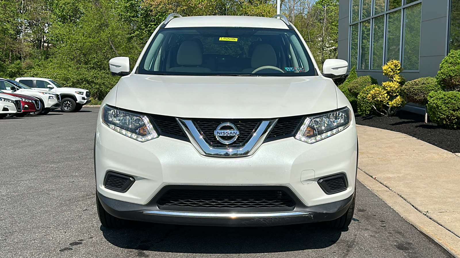 2015 Nissan Rogue SV 3