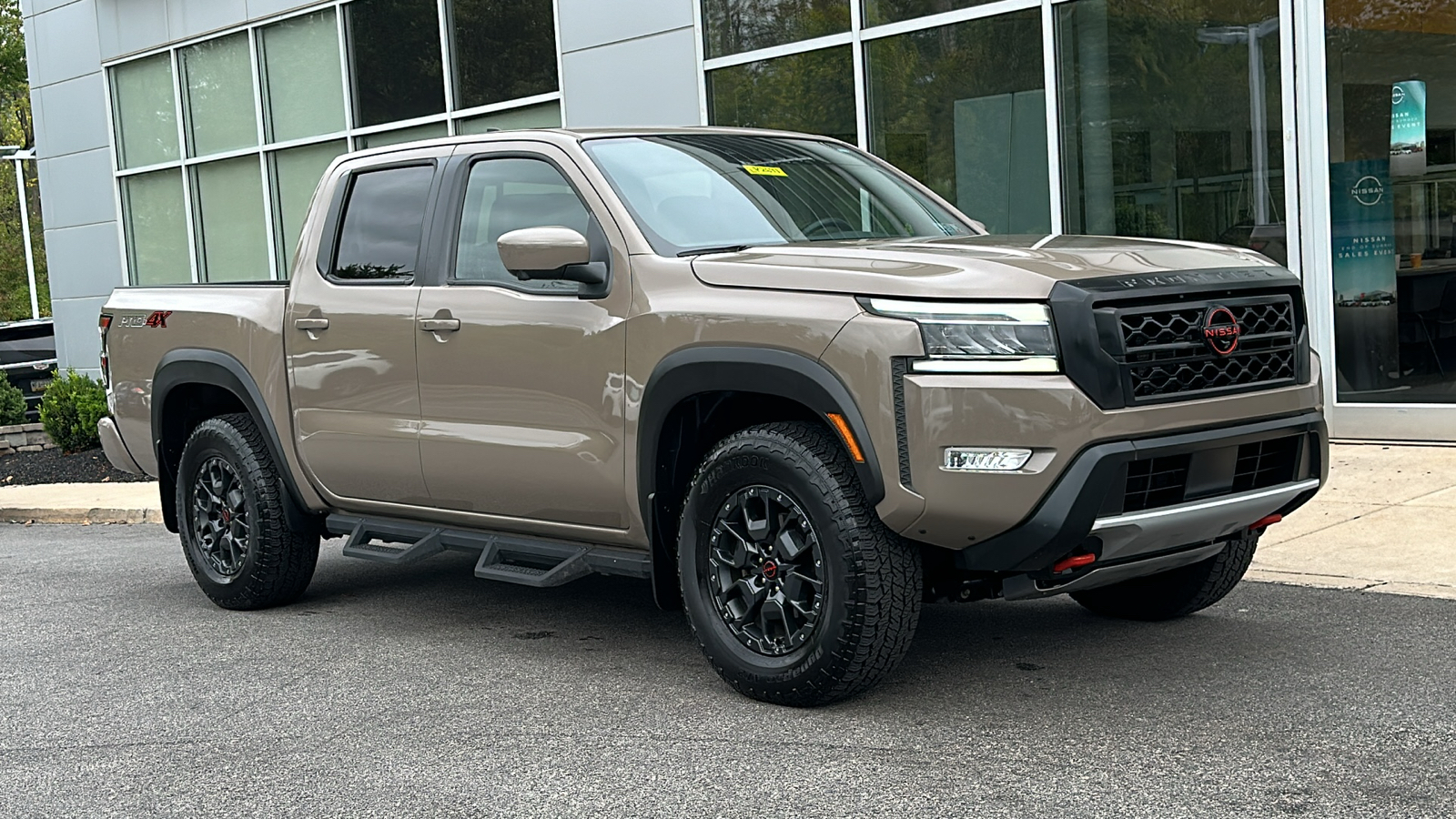 2023 Nissan Frontier PRO-4X 2