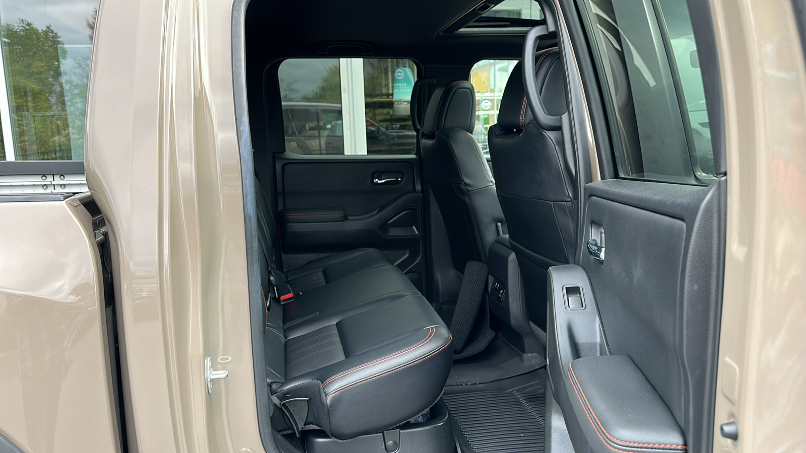 2023 Nissan Frontier PRO-4X 26