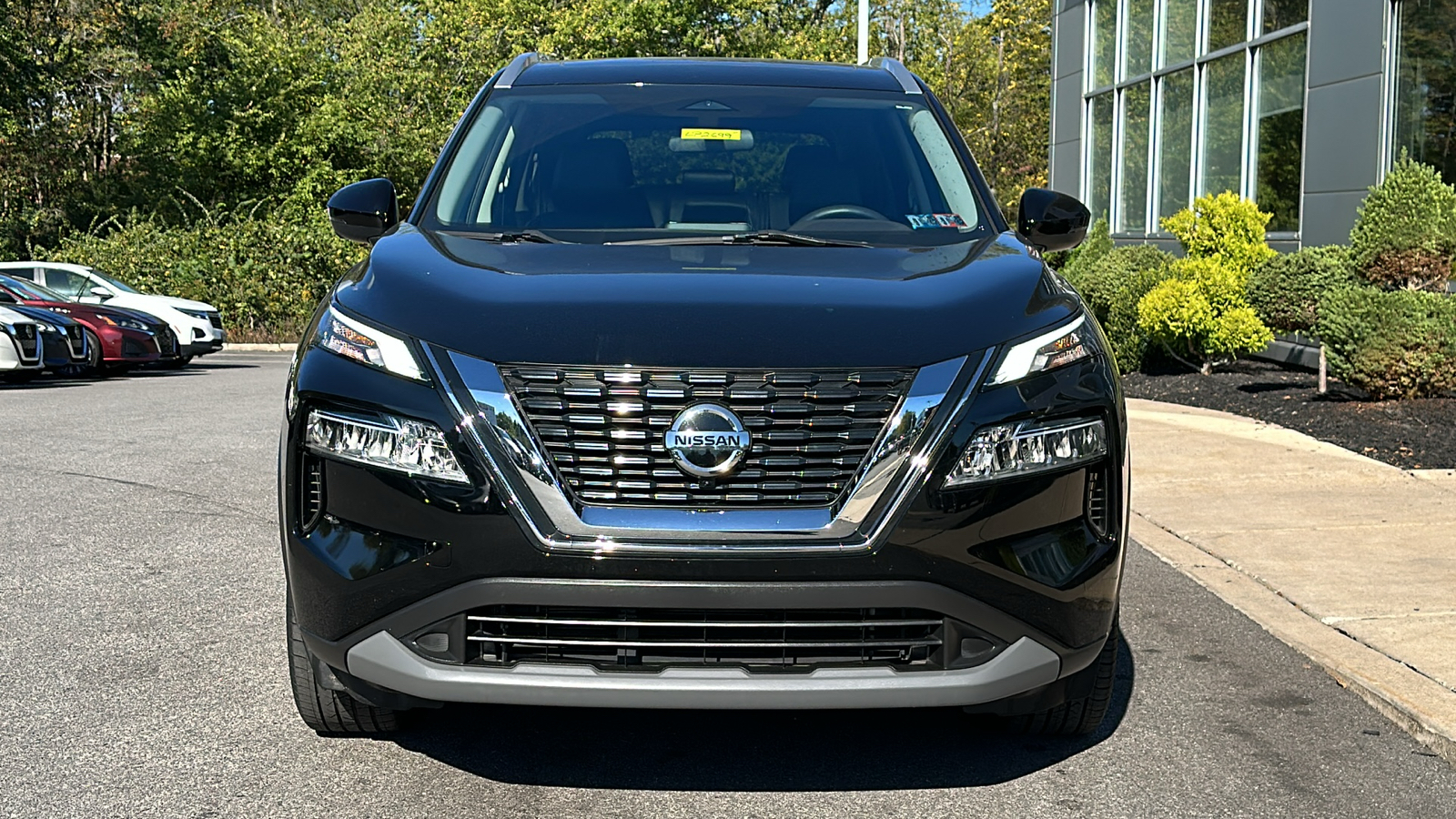 2021 Nissan Rogue SV 3