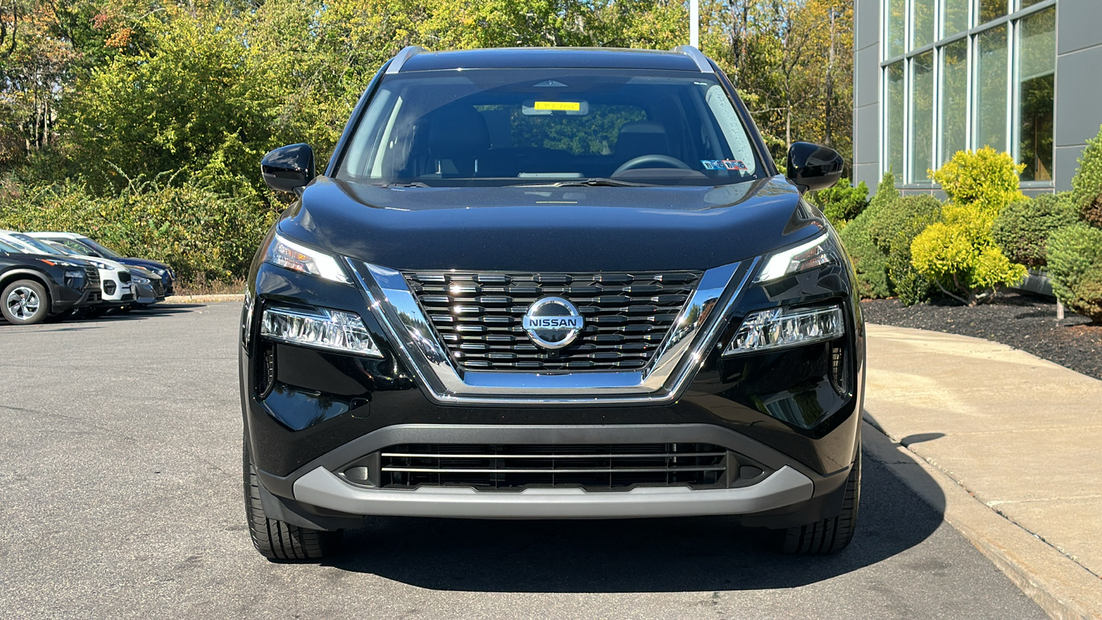 2021 Nissan Rogue SV 3