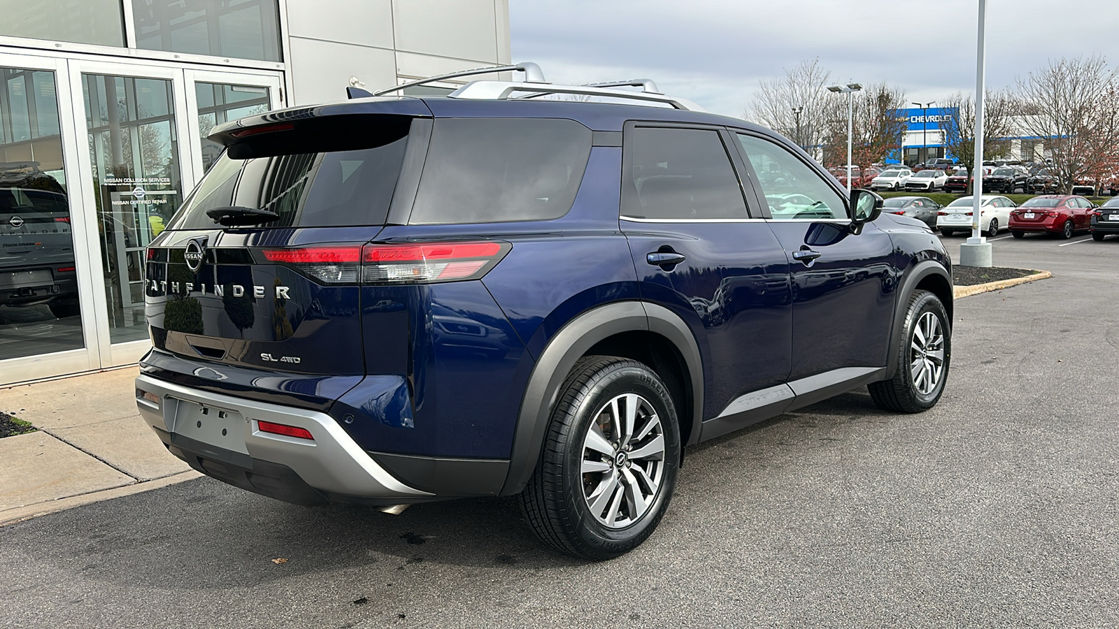 2022 Nissan Pathfinder SL 8