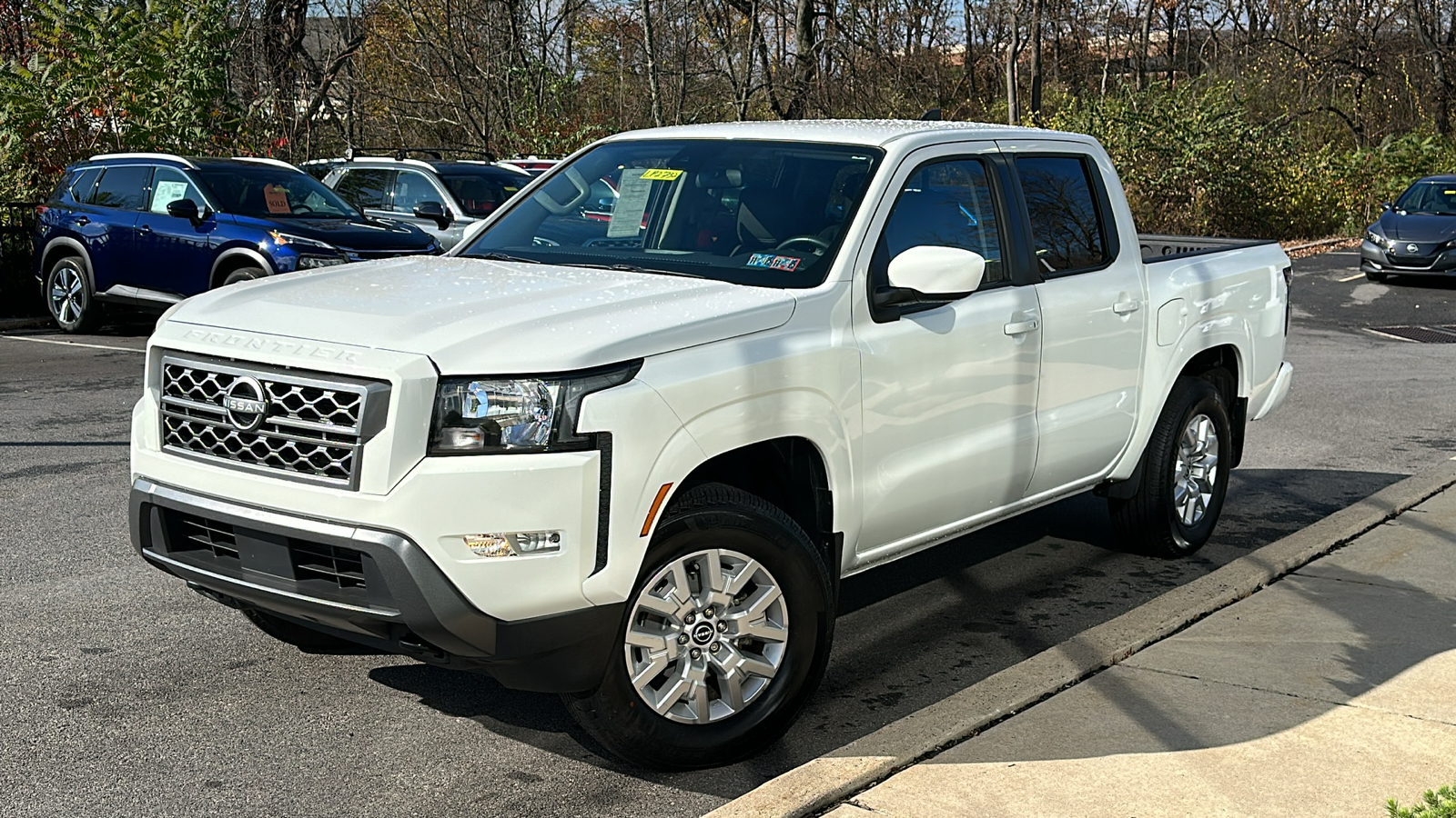 2022 Nissan Frontier SV 1