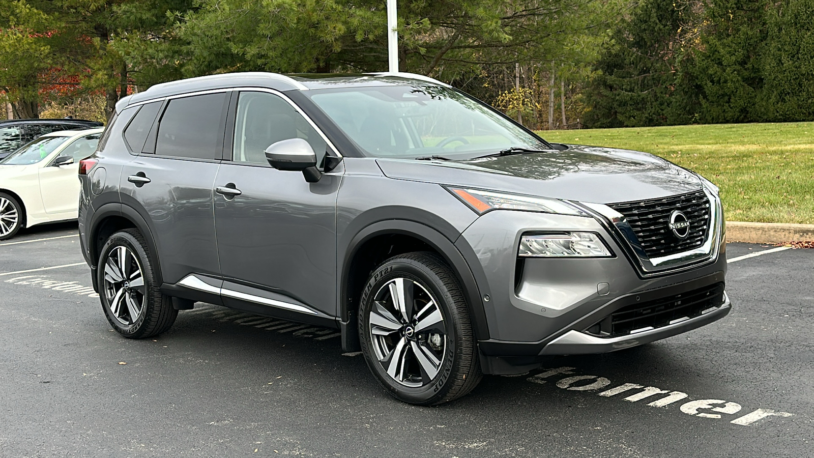 2023 Nissan Rogue SL 2