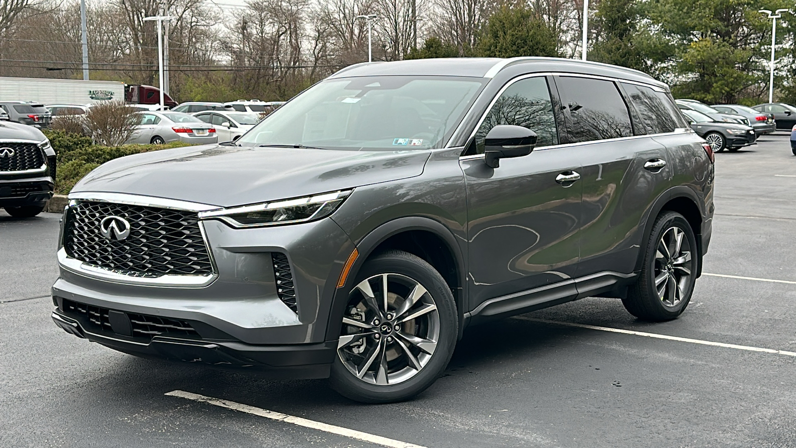 2024 INFINITI QX60 LUXE 1