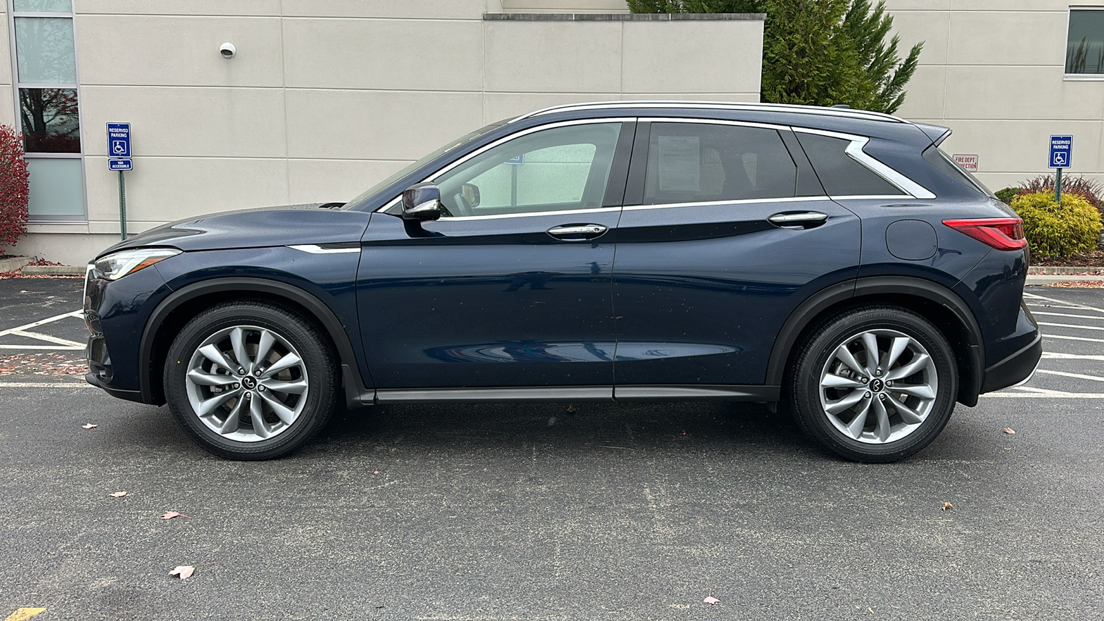 2021 INFINITI QX50 ESSENTIAL 29