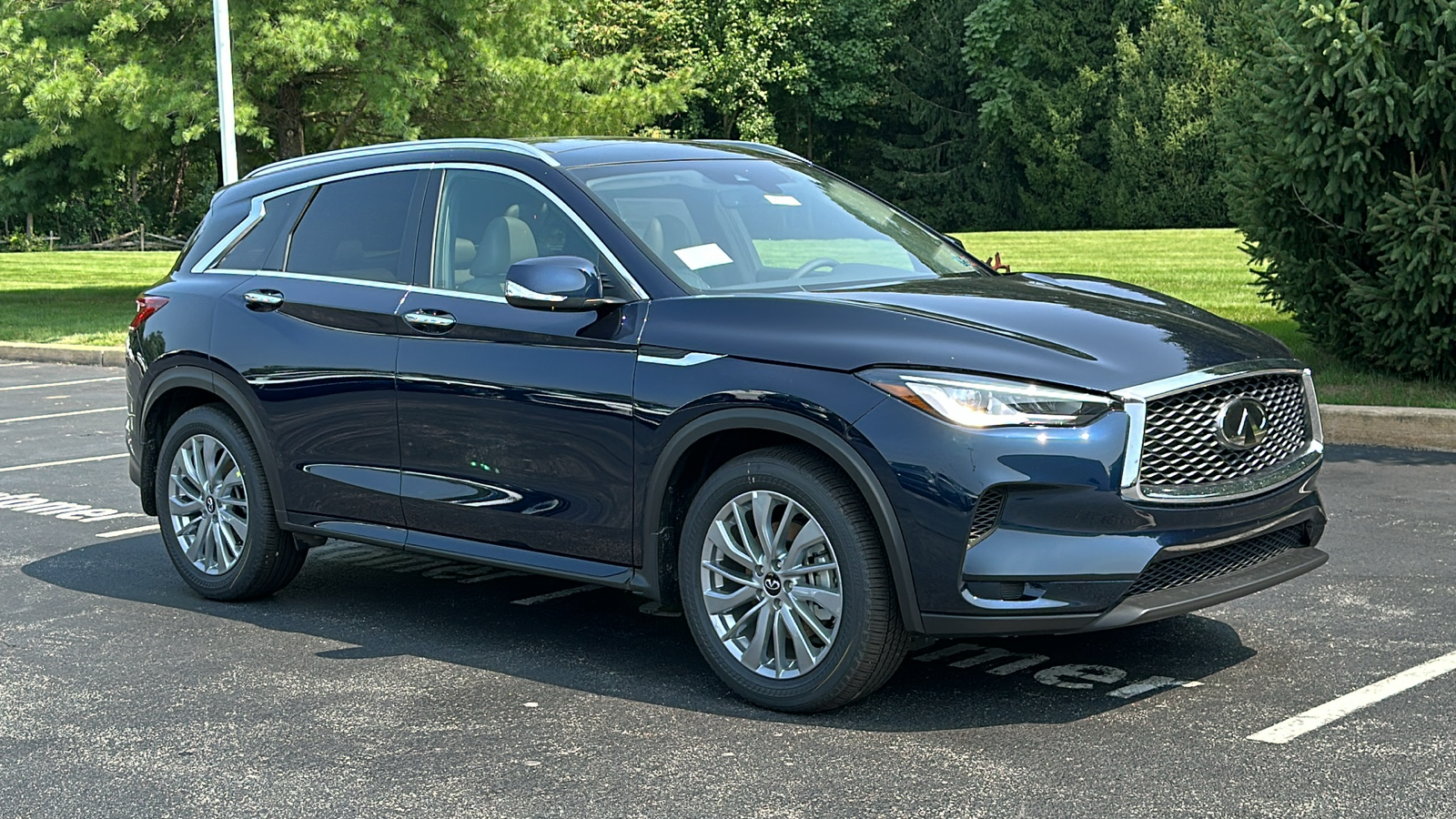 2024 INFINITI QX50 LUXE 2