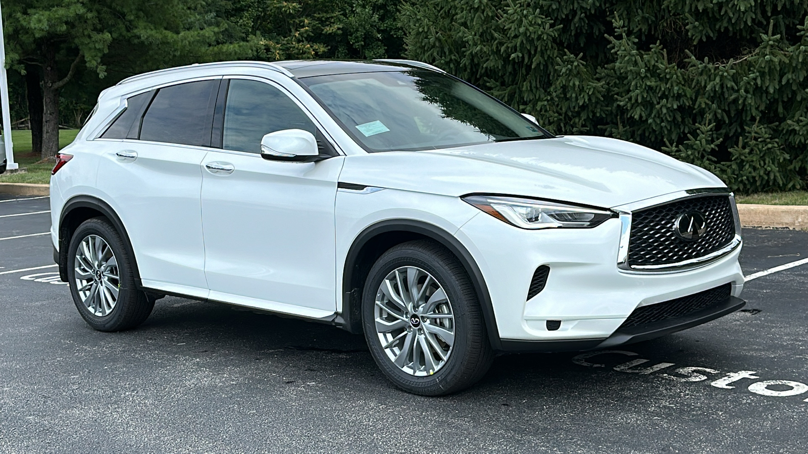 2024 INFINITI QX50 LUXE 2