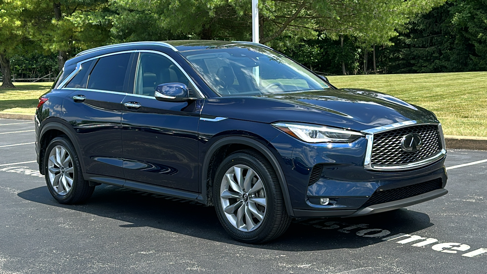 2021 INFINITI QX50 LUXE 2