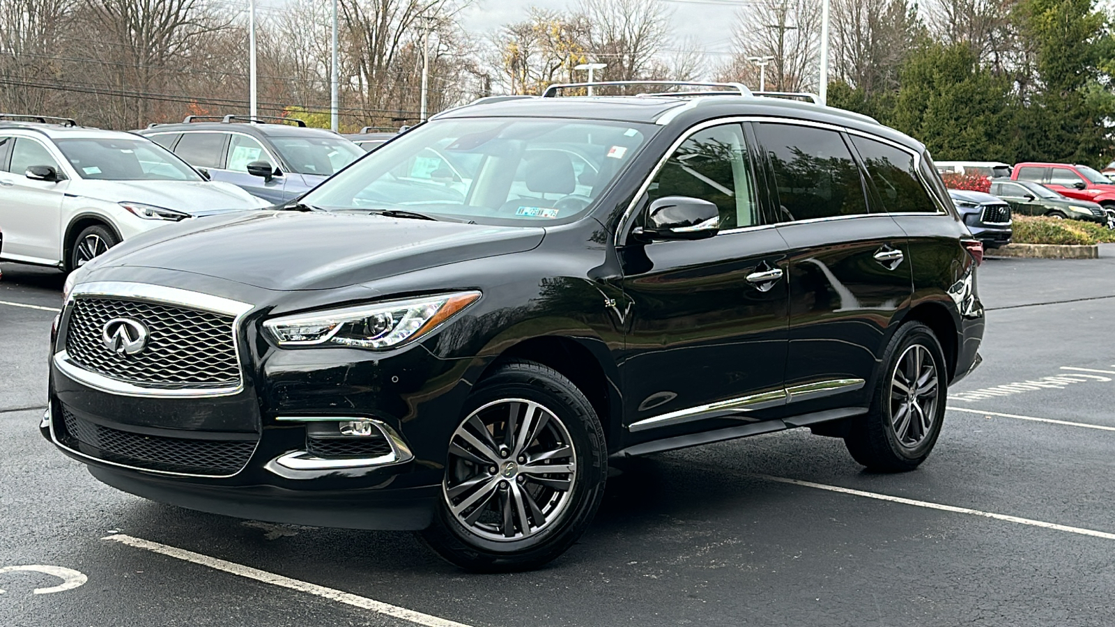 2019 INFINITI QX60 LUXE 1