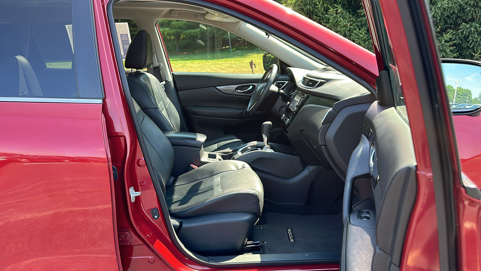 2016 Nissan Rogue SL 25