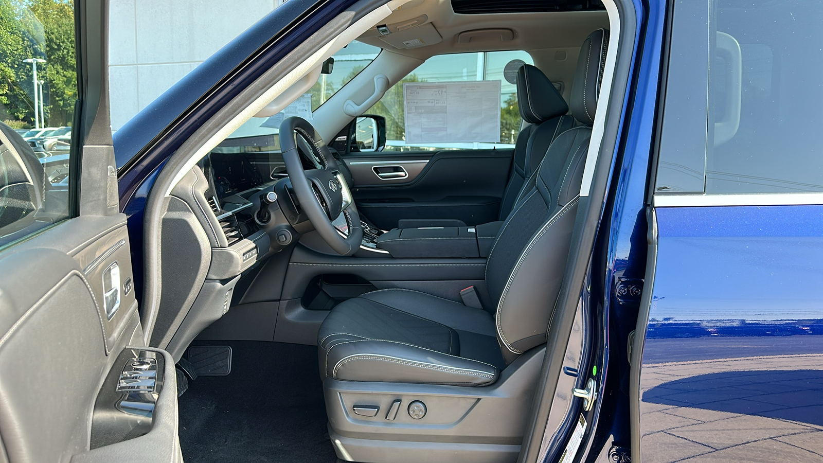 2025 INFINITI QX80 LUXE 7