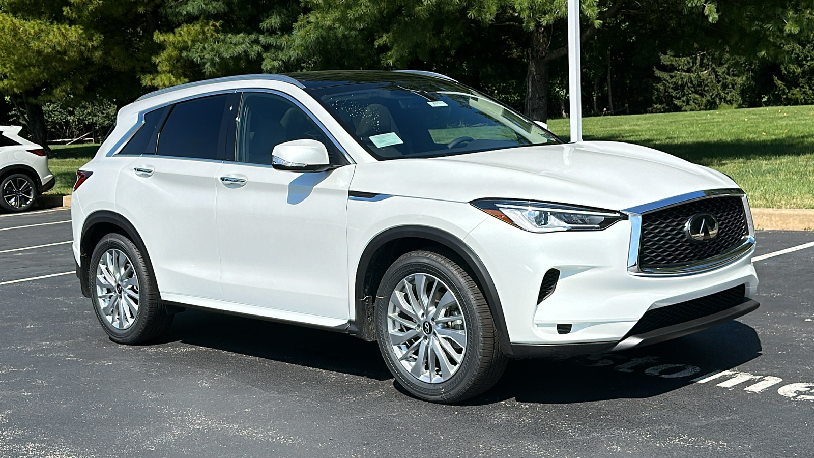 2024 INFINITI QX50 LUXE 2