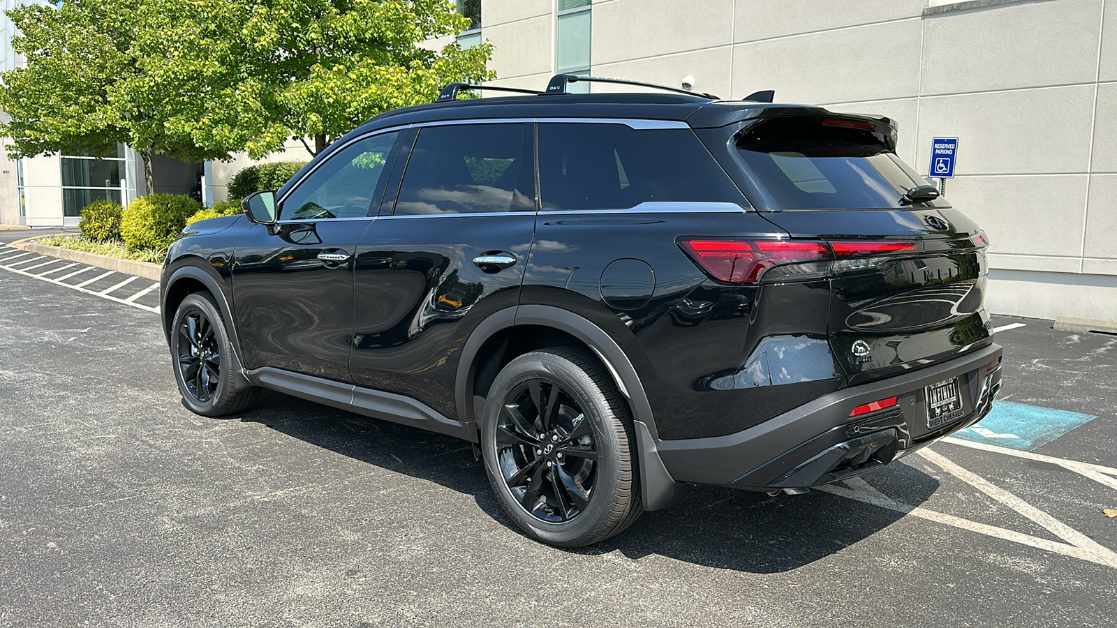 2025 INFINITI QX60 LUXE 5