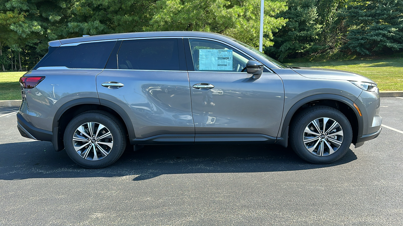 2025 INFINITI QX60 PURE 14