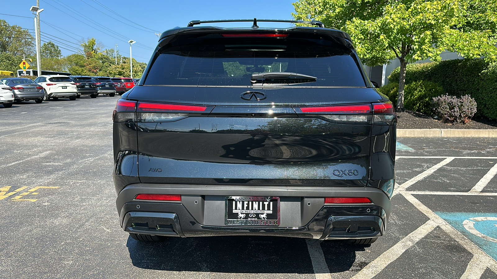 2025 INFINITI QX60 LUXE 4