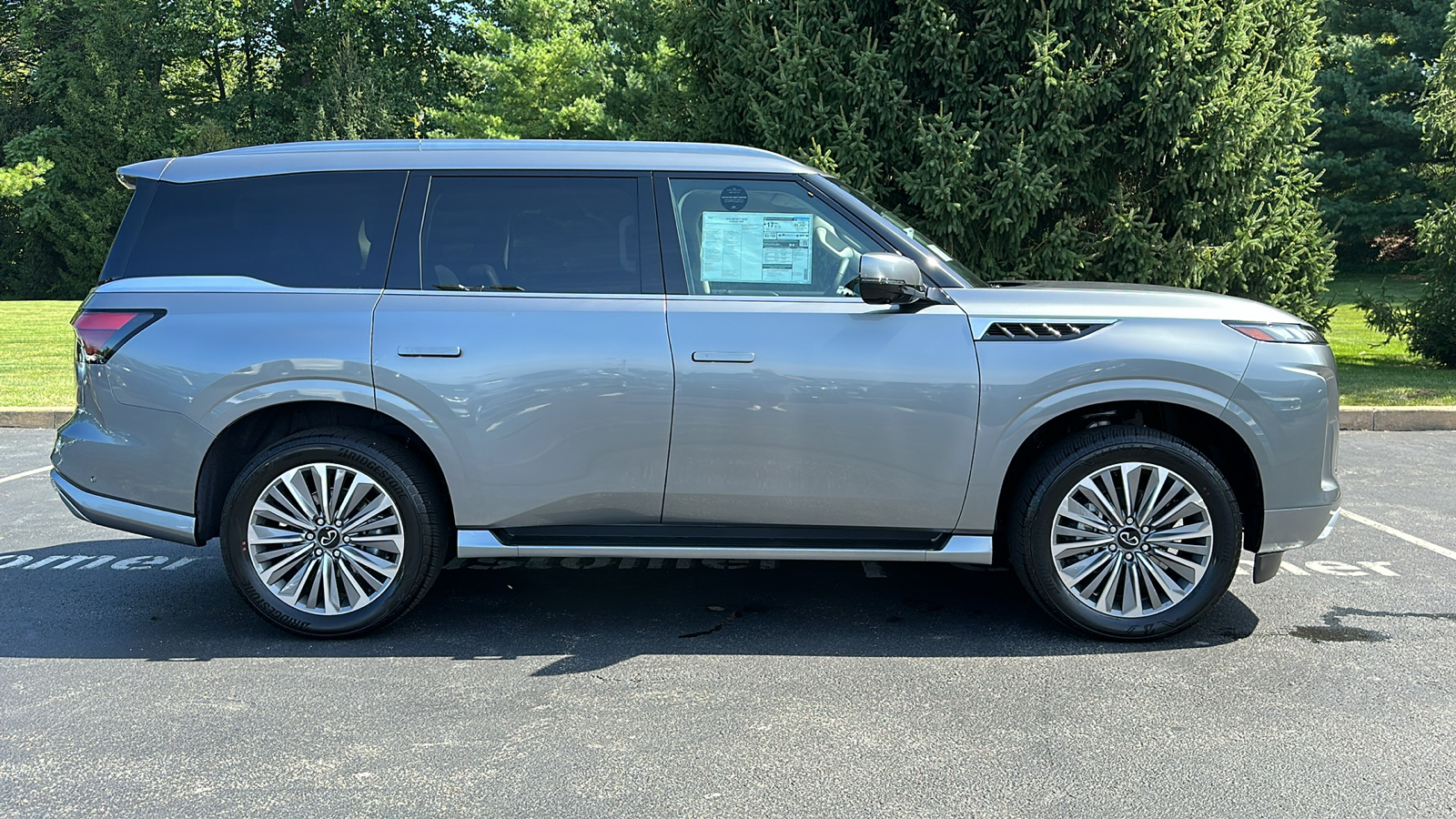 2025 INFINITI QX80 SENSORY 19