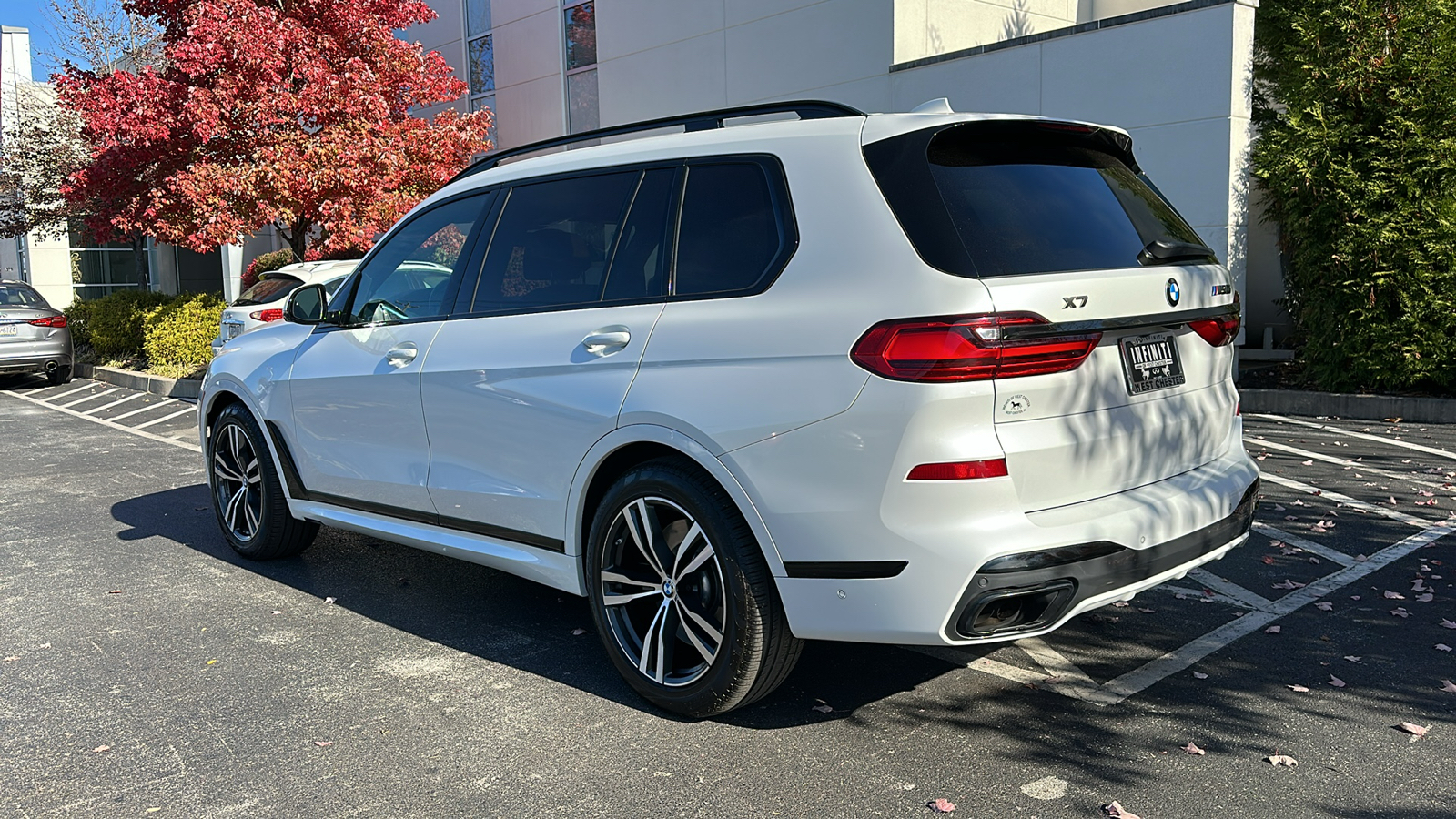 2022 BMW X7 M50i 8