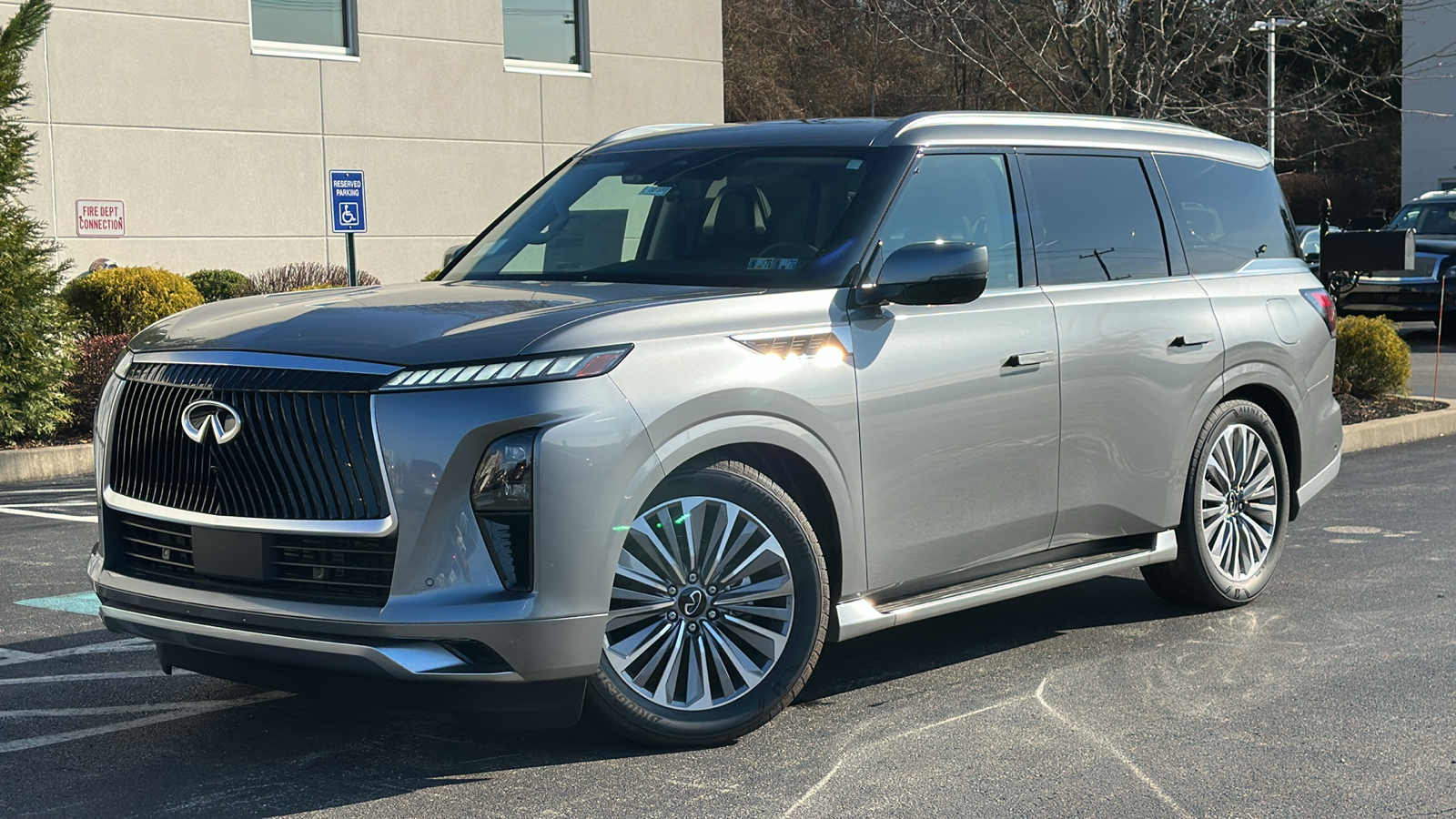 2025 INFINITI QX80 SENSORY 1