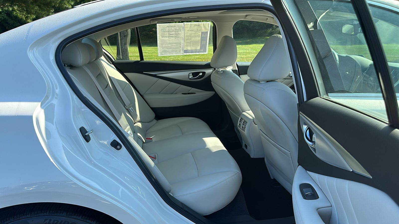 2021 INFINITI Q50 3.0t LUXE 25