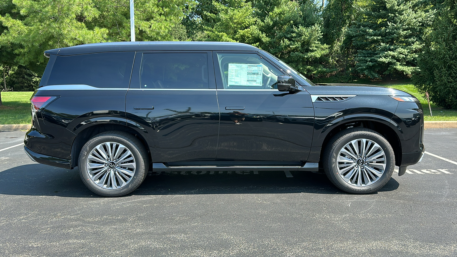 2025 INFINITI QX80 SENSORY 14