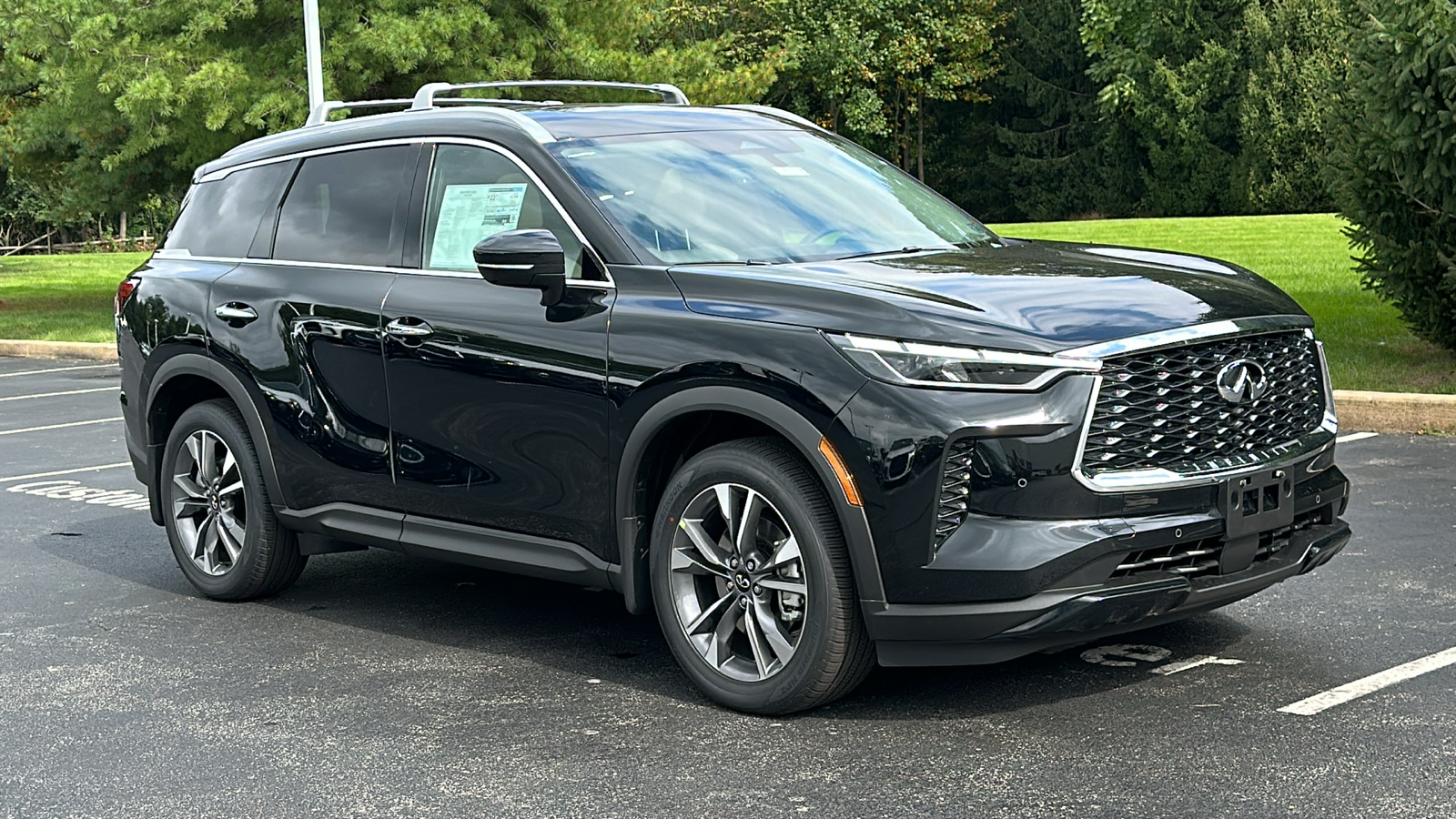 2024 INFINITI QX60 LUXE 2