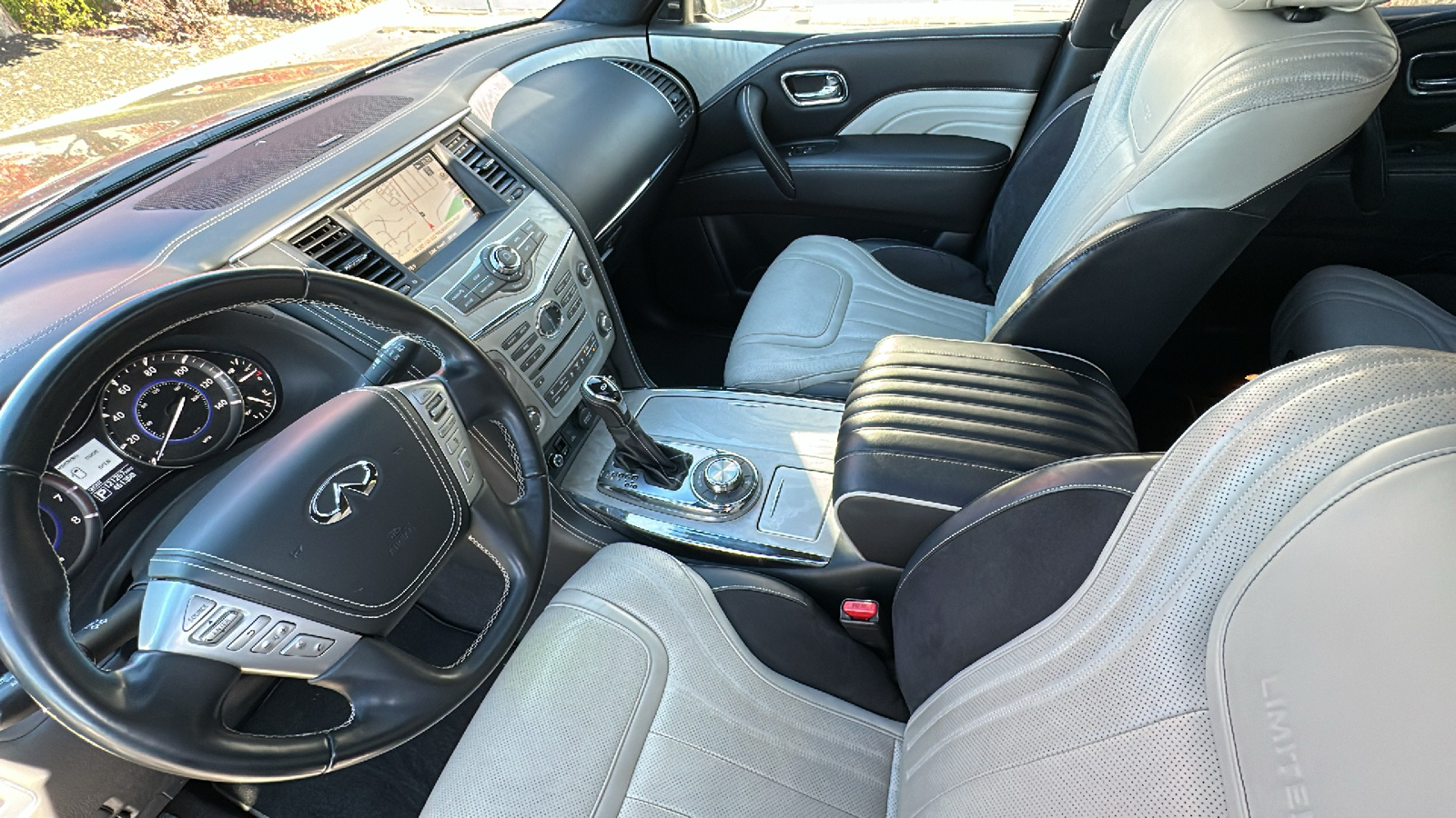 2019 INFINITI QX80 LIMITED 23