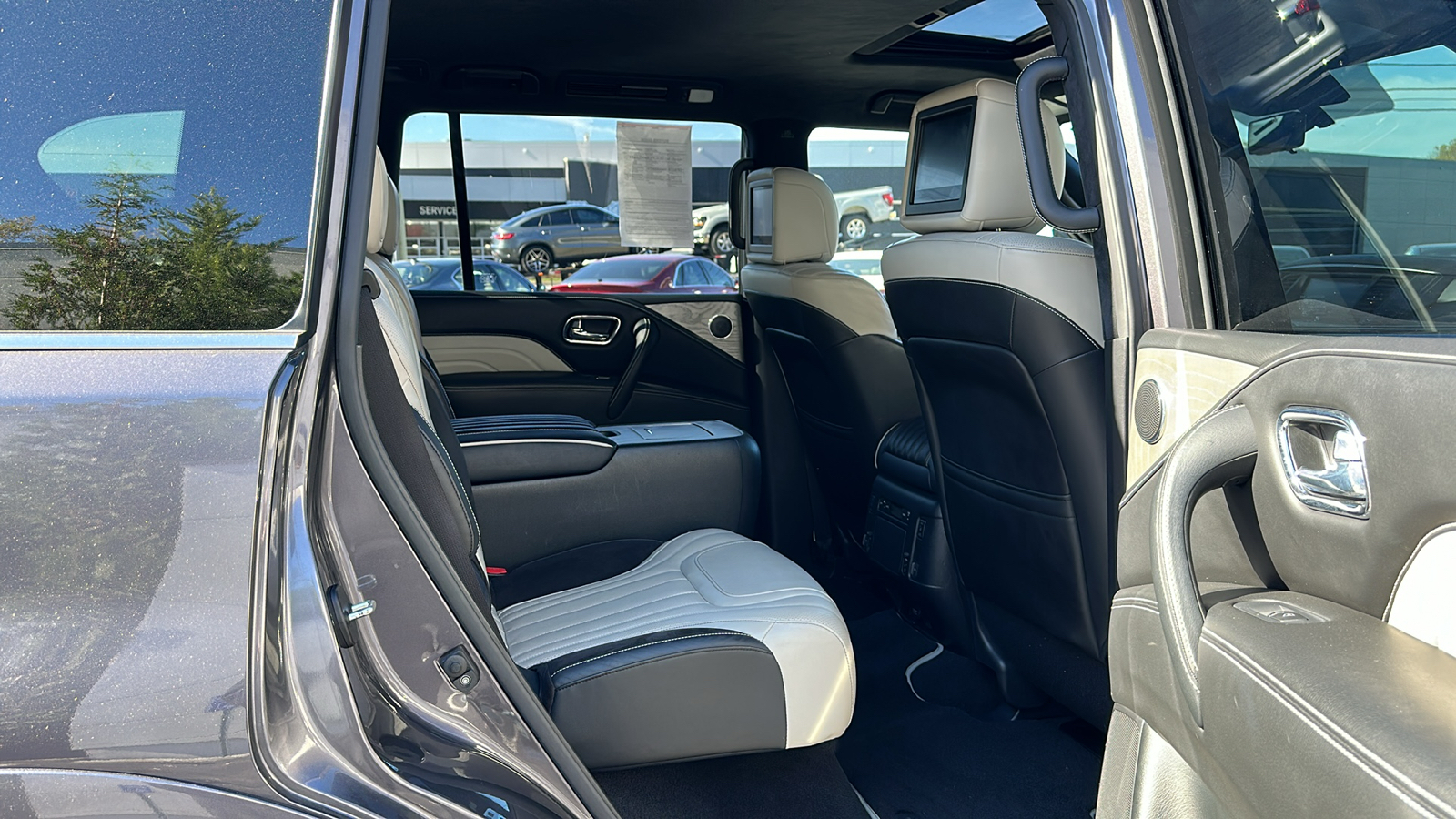 2019 INFINITI QX80 LIMITED 26