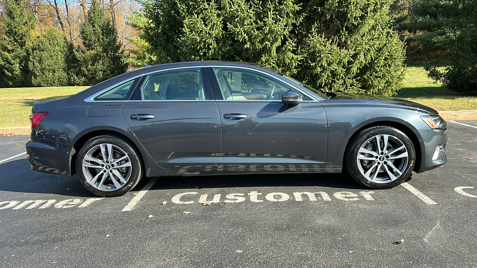 2022 Audi A6 Sedan Premium Plus 28