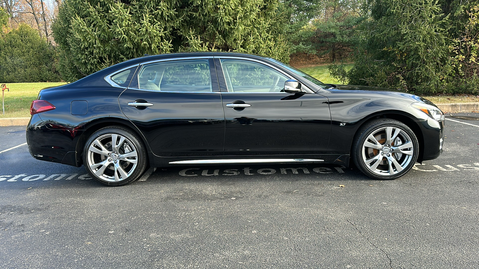 2019 INFINITI Q70L 3.7 LUXE 28