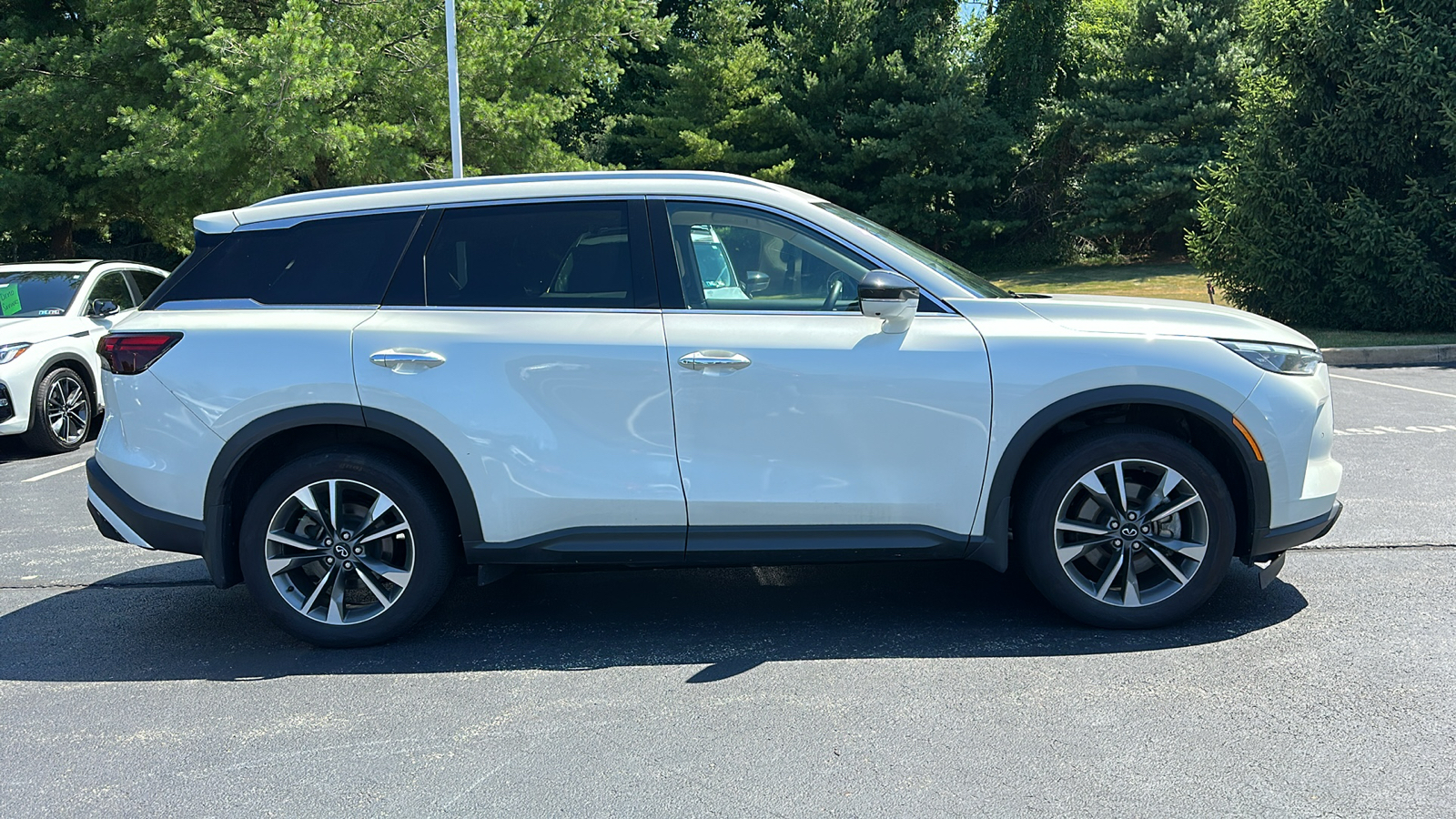 2023 INFINITI QX60 LUXE 7