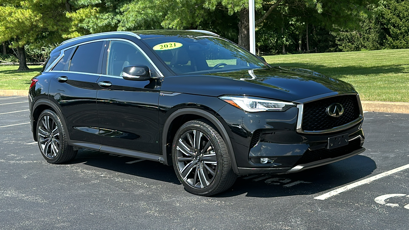 2021 INFINITI QX50 LUXE 2