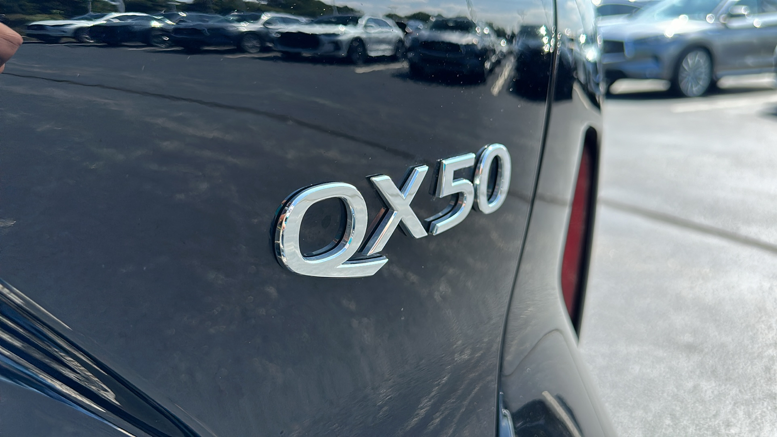 2021 INFINITI QX50 LUXE 10