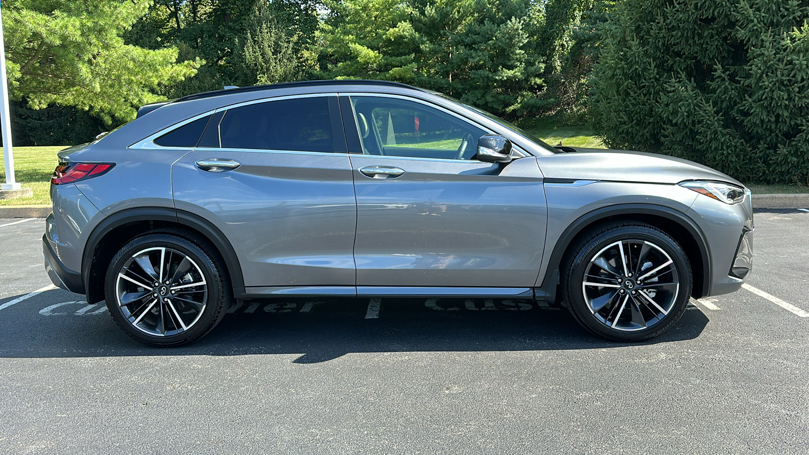 2023 INFINITI QX55 ESSENTIAL 28