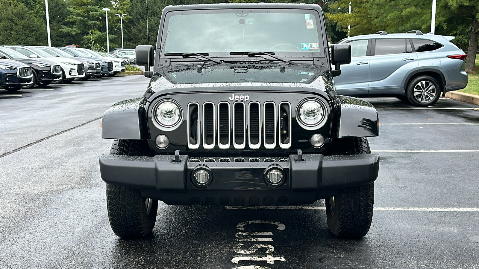 2017 Jeep Wrangler Unlimited Sahara 3