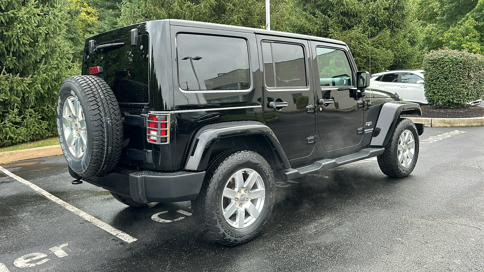 2017 Jeep Wrangler Unlimited Sahara 8