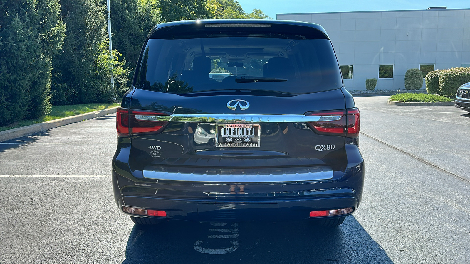 2021 INFINITI QX80 LUXE 6