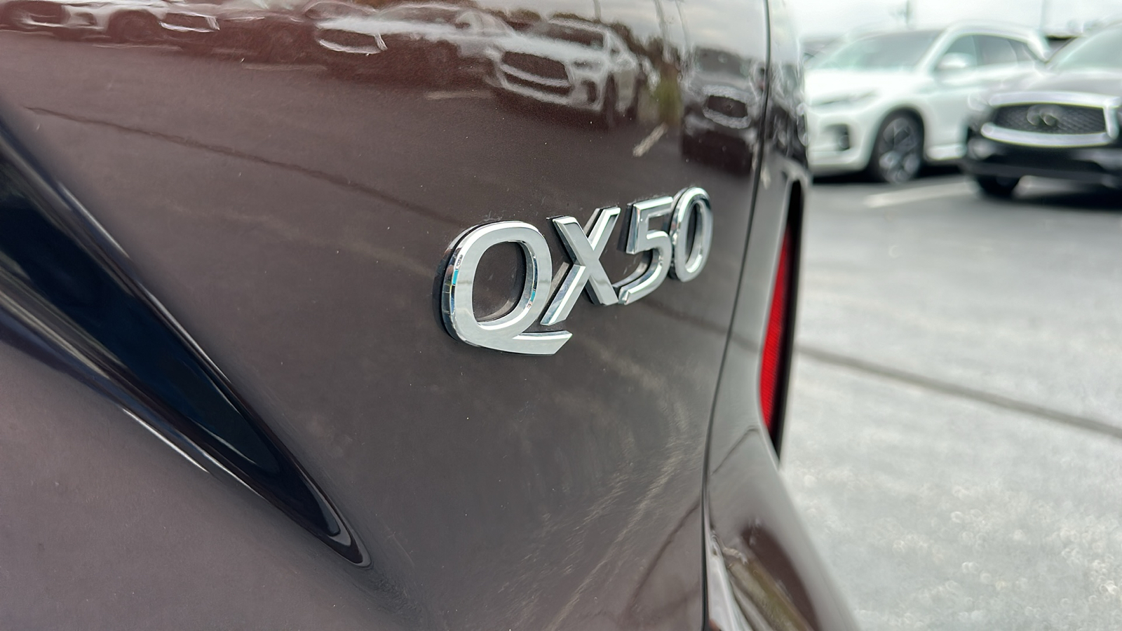 2021 INFINITI QX50 ESSENTIAL 10