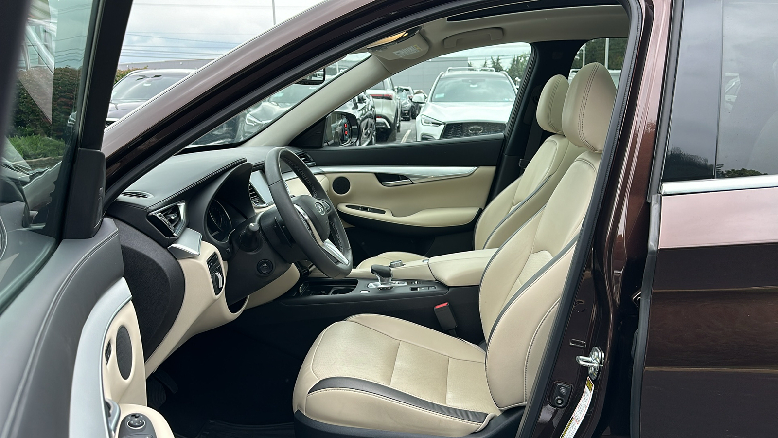 2021 INFINITI QX50 ESSENTIAL 13