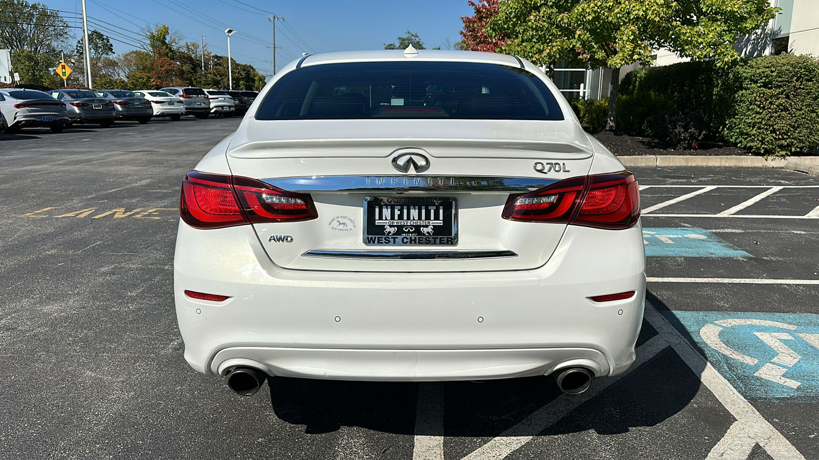 2015 INFINITI Q70L 5.6X 6