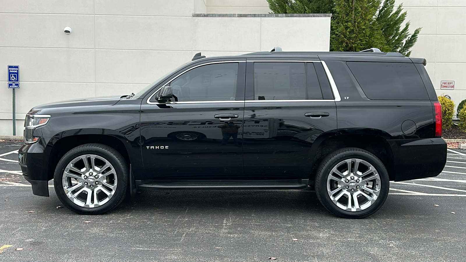 2019 Chevrolet Tahoe LT 13