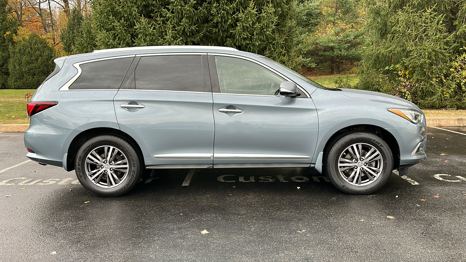 2018 INFINITI QX60 Base 28